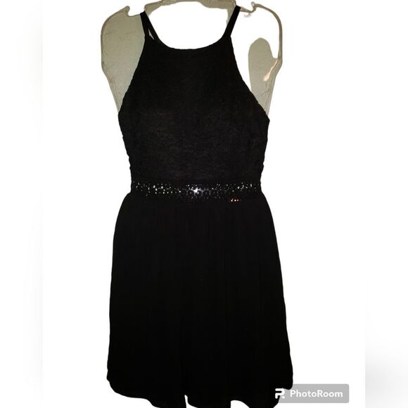 A. Byer Juniors Sz 5 Black Short Halter Dress  Prom Homecoming Wedding Party - Picture 1 of 5